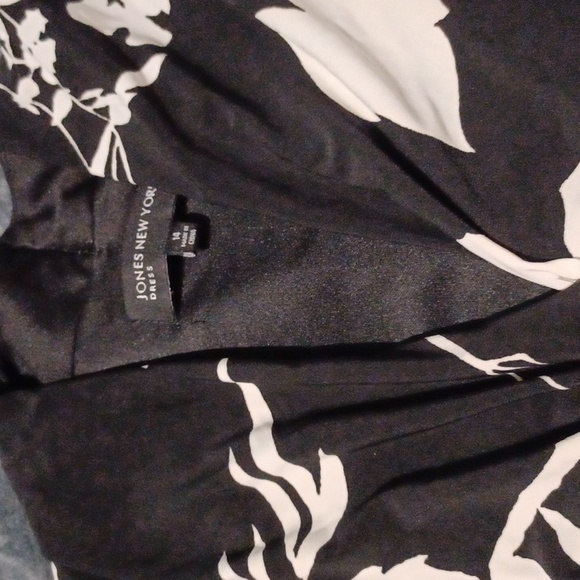 Jones New York Dress 👗 - Picture 4 of 6